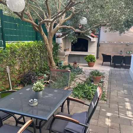 里斯公寓式酒店